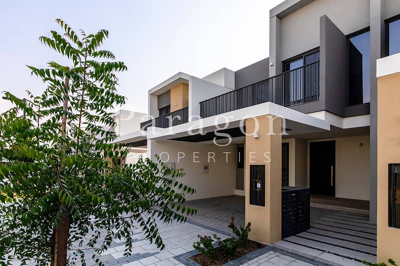 位于蒂拉尔阿尔加夫综合社区,伊兰住宅区 3 卧室的联排别墅 2750000 AED - 8223831 位于蒂拉尔阿尔加夫综合社区,伊兰住宅区 3 卧室的联排别墅 2750000 AED - 8223831