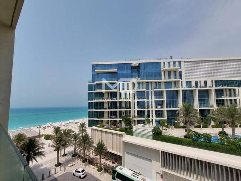 Partial Sea Views | Prime Location | Modern Layout Partial Sea Views | Prime Location | Modern Layout