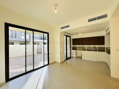 3 Bedroom Villa for Rent in Dubai South, Dubai - Vacant | Brand New | Close To Pool | Semi Detached