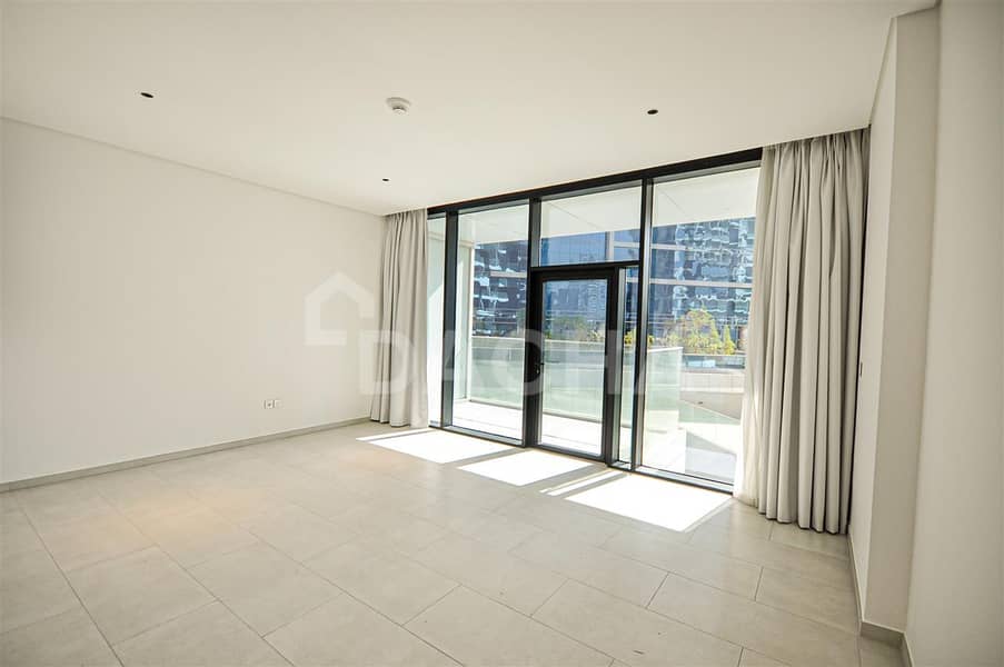 Spacious Luxury Studio / Best Price / Book Now! Spacious Luxury Studio / Best Price / Book Now!