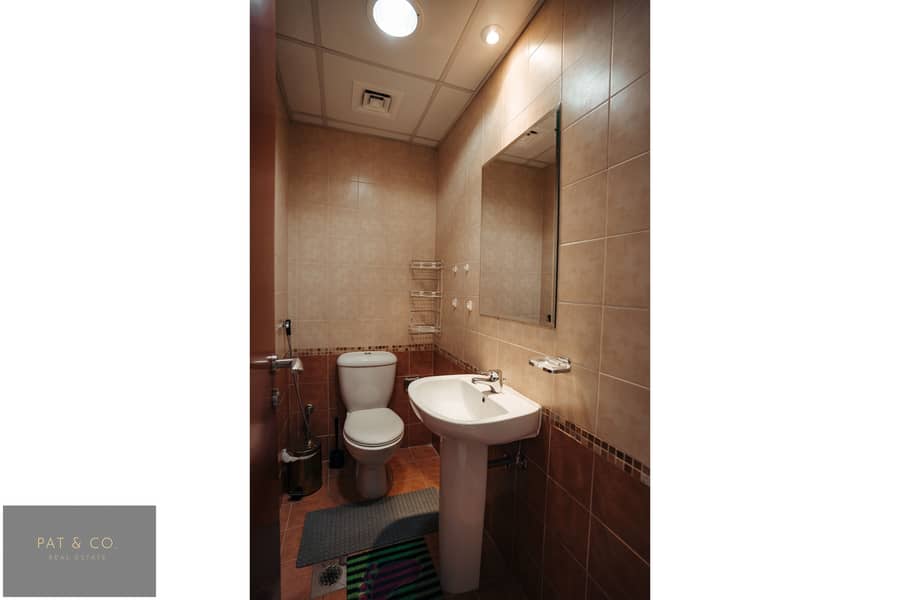 11 2ST01451. jpg