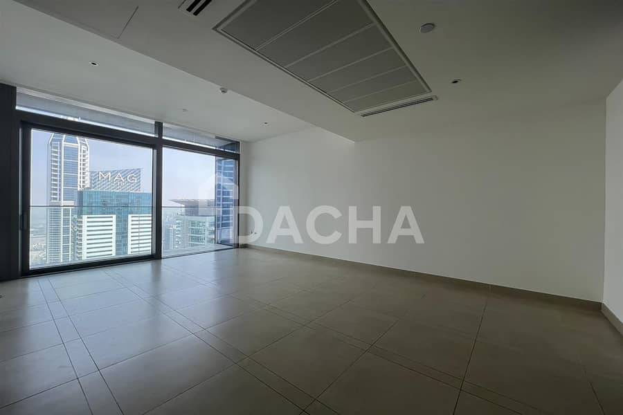 High Floor / Stunning View / Modern High Floor / Stunning View / Modern