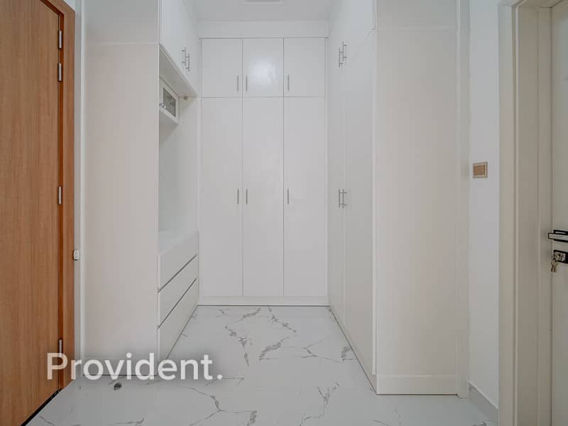 18 ADU00444. jpg
