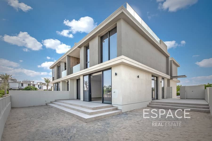 Full Golf Course View | 4 Beds | Vacant Full Golf Course View | 4 Beds | Vacant