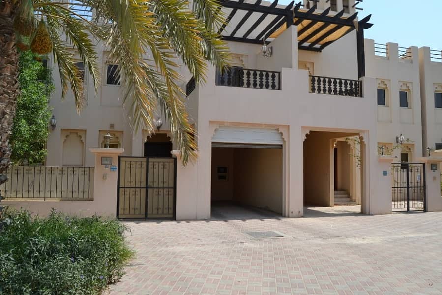 Amazing  3 Bedroom   Maid Room Townhouse For Sale in Al Hamra Village