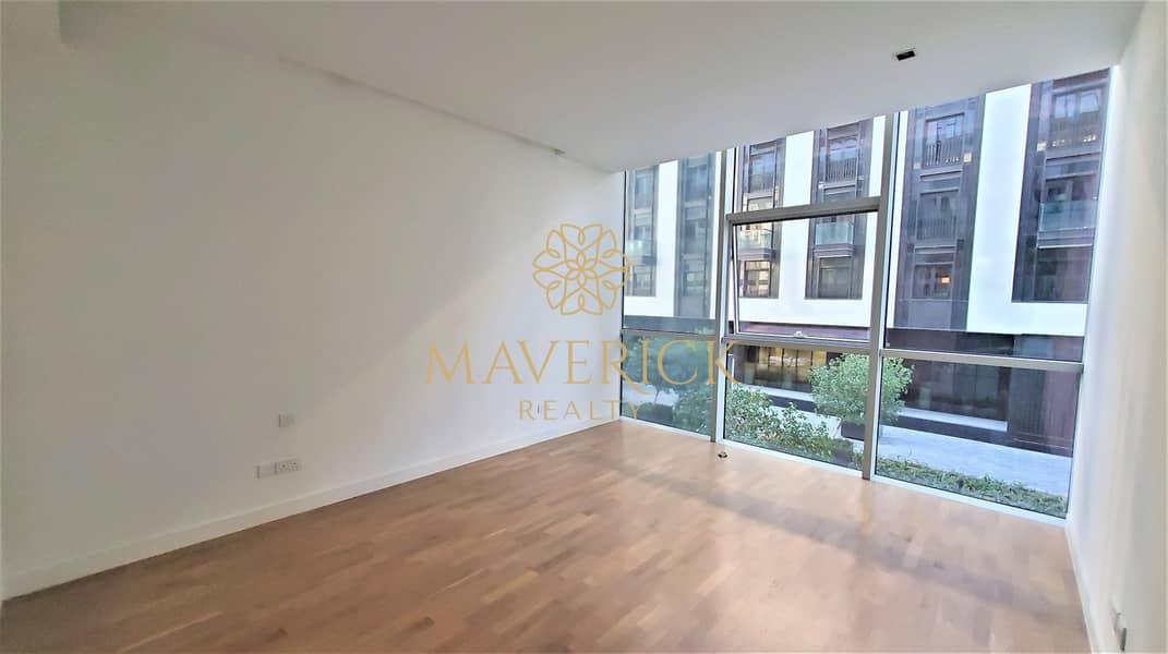 11 Last Corner Unit! Huge 3BR+Maids/R | Opp. Mall