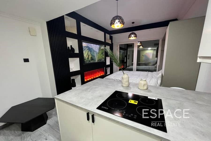 Fully Furnished | Newly Upgraded | Vacant Fully Furnished | Newly Upgraded | Vacant