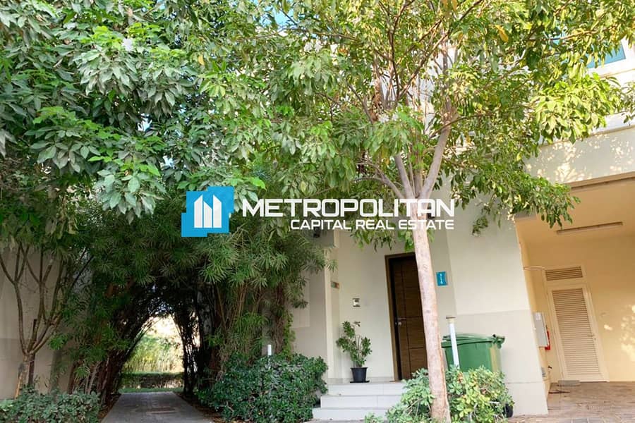 Huge Layout 2BR|Big Terrace|Waterfall Community Huge Layout 2BR|Big Terrace|Waterfall Community