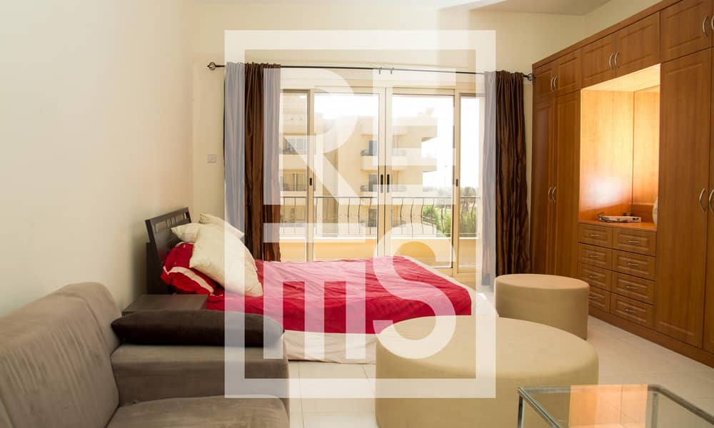 Fully furnished Studio in The Golf Apartments