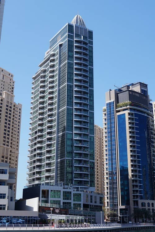 位于迪拜码头，中心大厦 1 卧室的公寓 74999 AED - 3785138