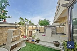 Upgraded | Extension | Landscaped Garden
