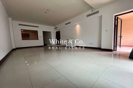 1 Bedroom Flat for Sale in Palm Jumeirah, Dubai - F-Type | Vacant Now | Next To West Beach