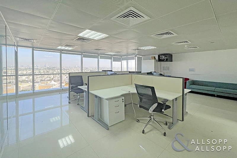 GRADE A TOWER | FITTED | VACANT MARCH 20th GRADE A TOWER | FITTED | VACANT MARCH 20th