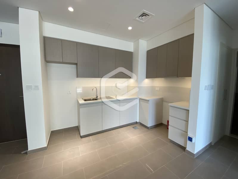 4 Brand New | Bright 1BR | With Balcony