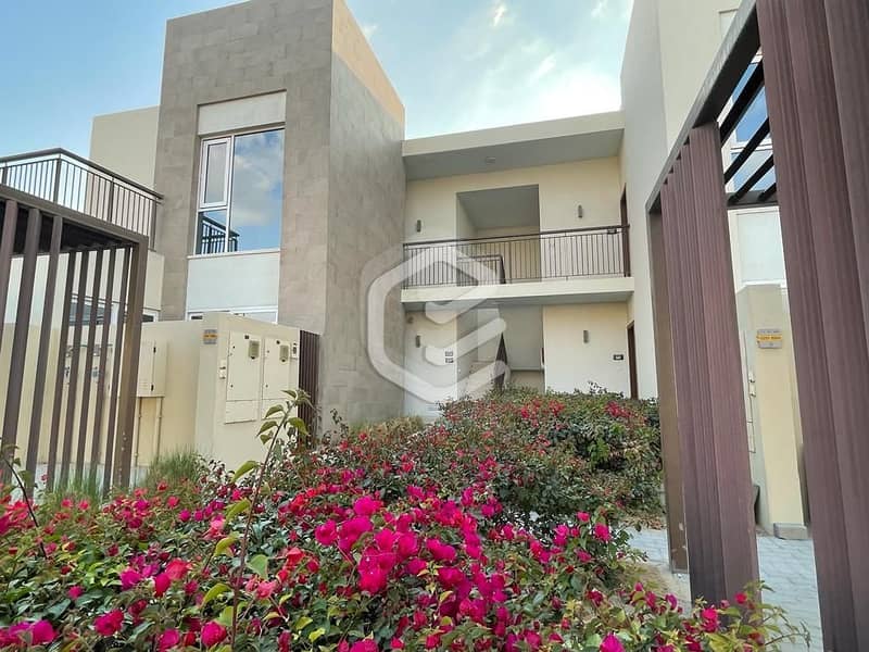 Unfurnished 2BR | Bright & Spacious Townhouse