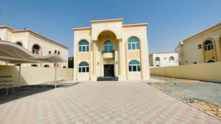 Spacious 5bhk villa in Al Garrayen only 130k