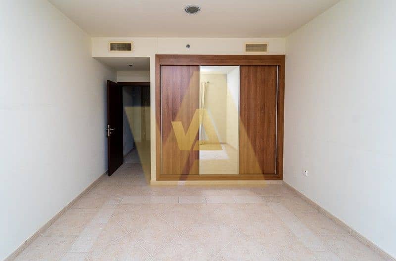 11 Marina View | Above 60 Floor| Spacious Vacant 1BR