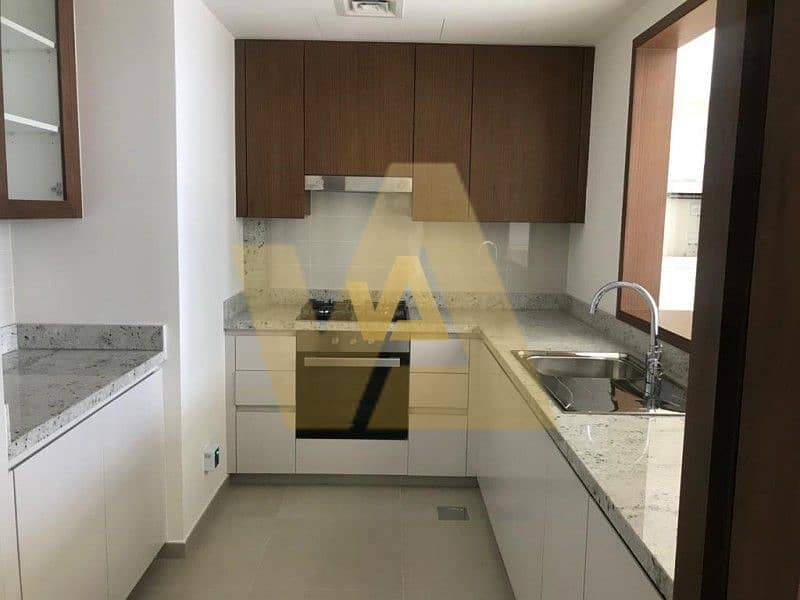 4 Brand New I Vacant Chiller Free|High Floor Spacious