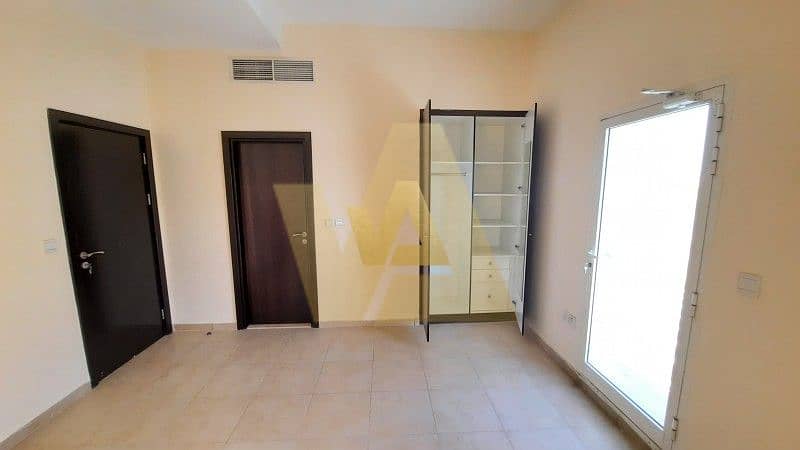 8 Exclusive 1BR|Close Kitchen|Huge Terrace|Ready to move