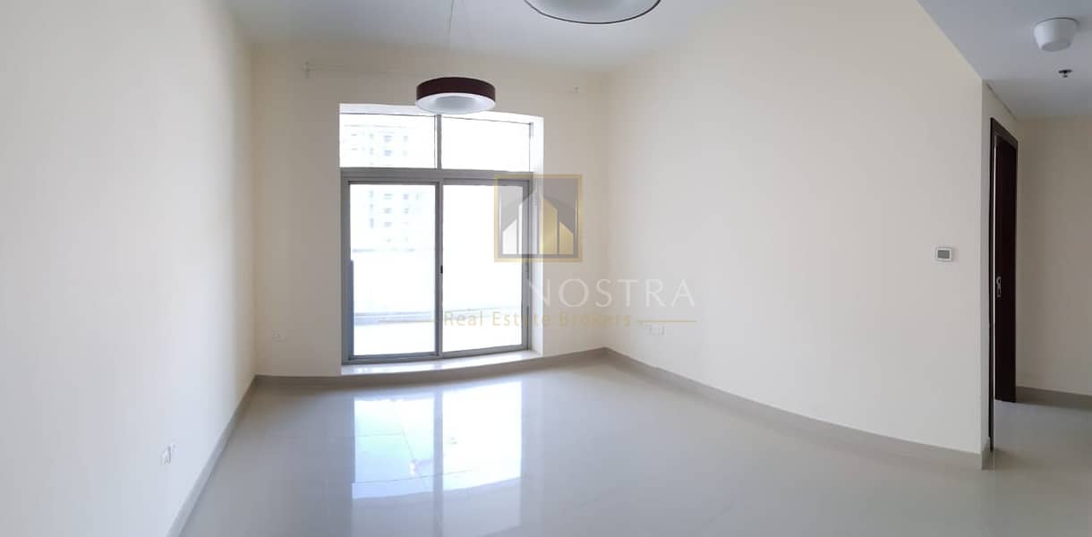 Vacant 1 Bedroom With Balcony