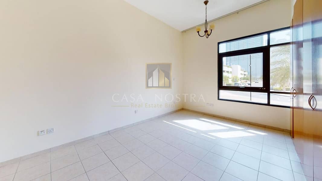 8 Vacant Spacious 2BR+Study Room with Two balconies