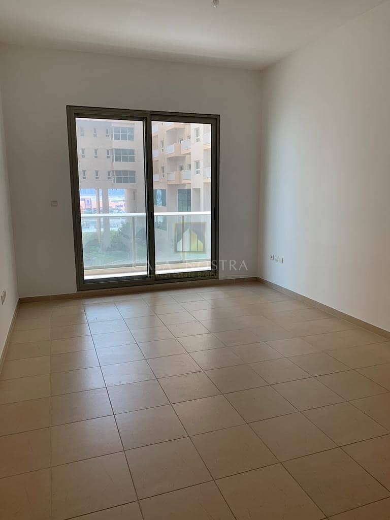 7 Spacious 1BR with Balcony  Community View