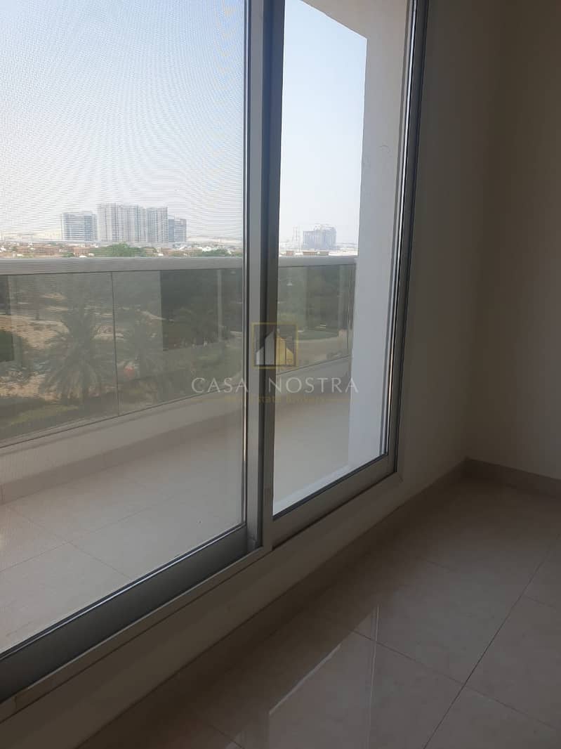10 2 Months Free Large 1BR with Balcony Brand New