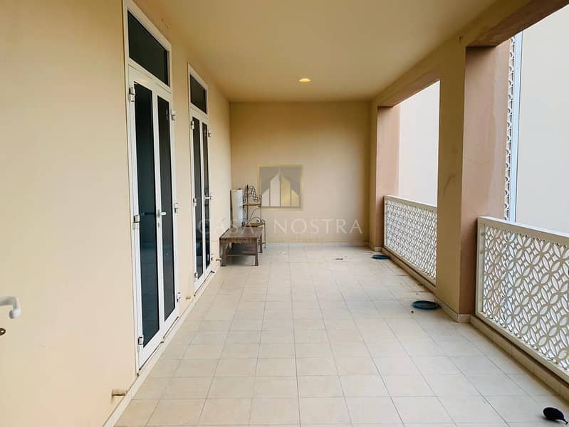 2 Vacant 2Bedroom with Spacious Balcony Chiller Free