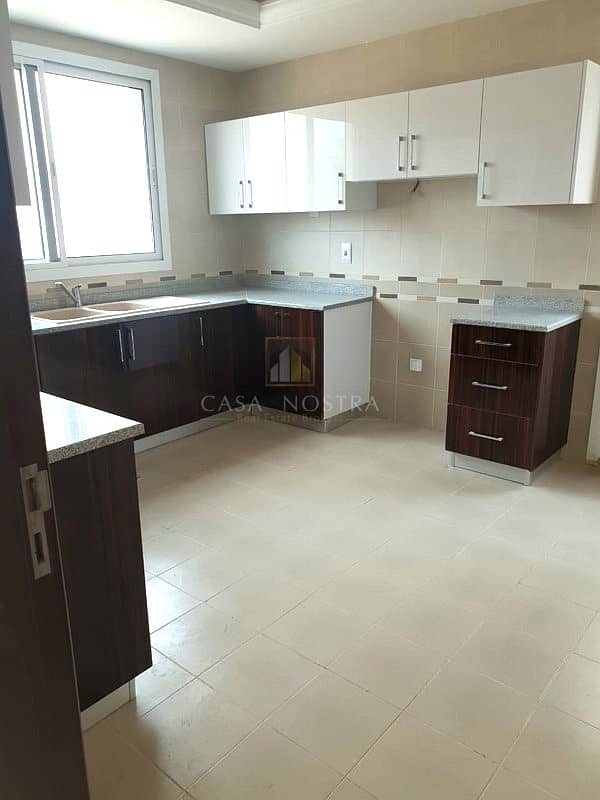 6 Single Row Vacant Type D 4BR Villa IClosed Kitchen