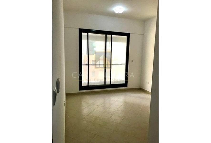 3 High Floor Ready to Move in 1BR  with  Balcony