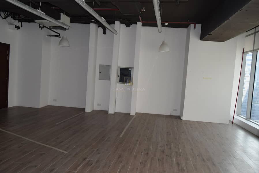 3 Ready to Move Fitted Office in  I Rise Tower