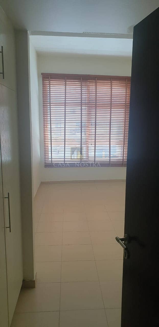 10 Pool View 2BR with Balcony White Goods in Kitchen