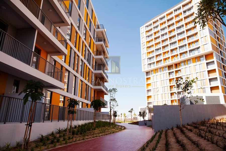 10 ool and Community View Brand New 1BR I Balcony