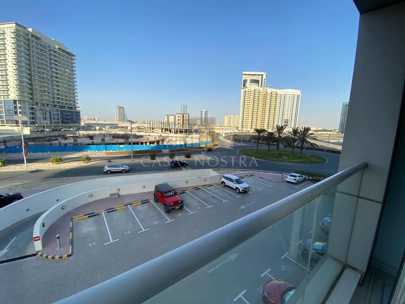 Affordable Price 1BR with Balcony Community View