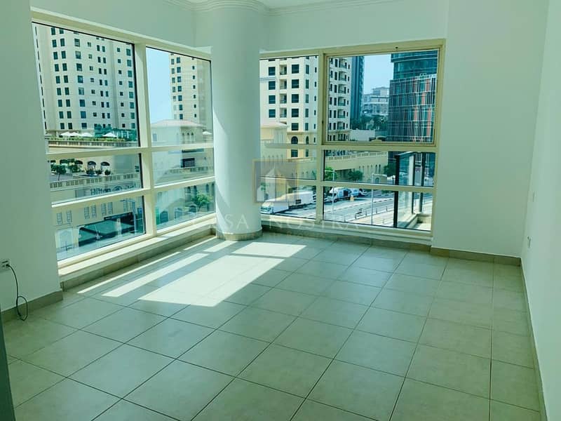 4 Marina View Vacant Spacious 2BR with Balcony