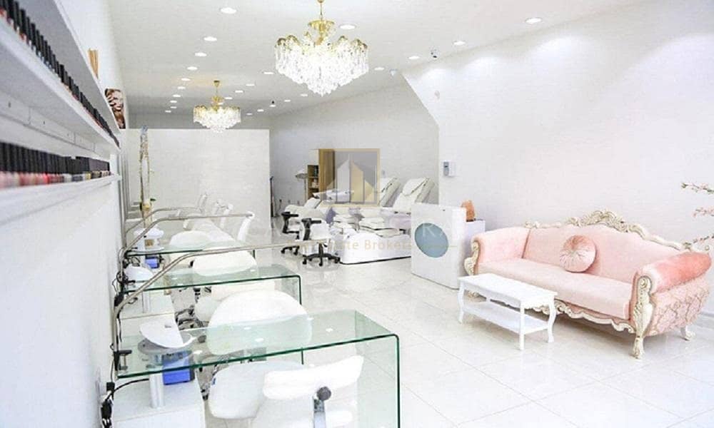 6 Ladies Beauty Salon for Sale inside 5 Star Hotel