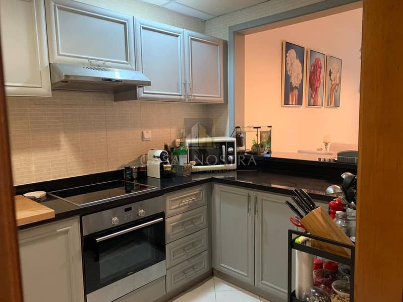 4 Vacant On Transfer Upgraded Kitchen  Furnished 1BR