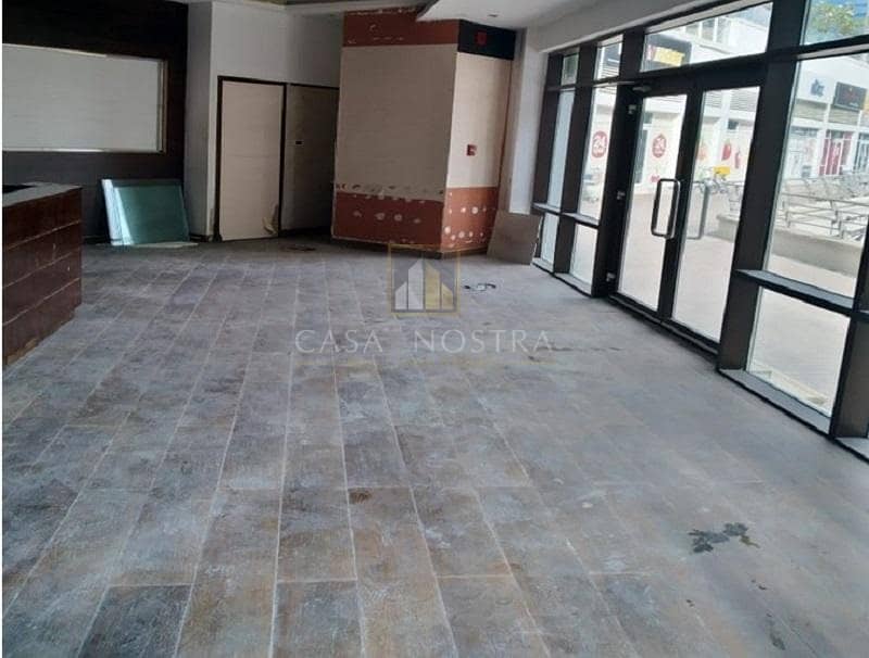 7 Large Retail Shop with Marina View Near to Metro