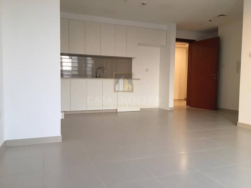 Cheapest 2BR Apartment + Laundry Room with Balcony