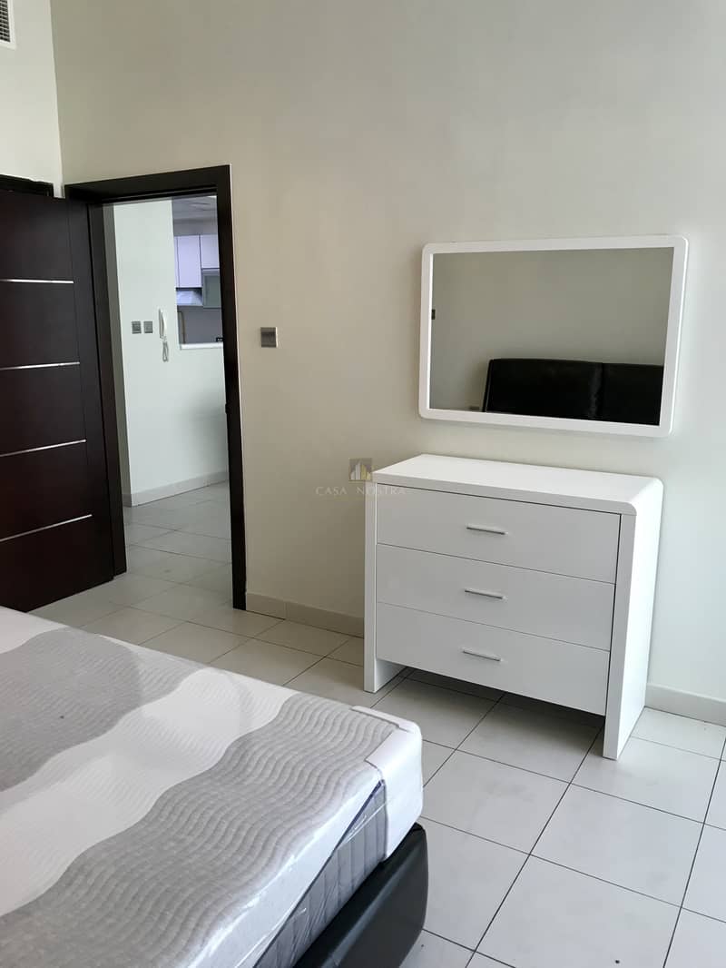 15 Brand New Vacant Fully Furnished 1BR with Balcony