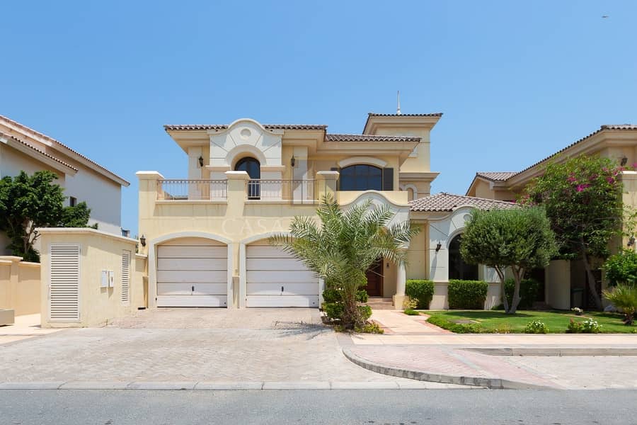 13 Atrium Entry 4BR Private Beach and Swimming Pool