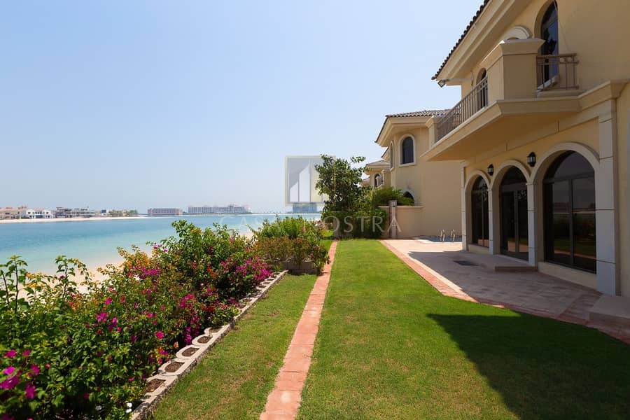 18 Atrium Entry 4BR Private Beach and Swimming Pool