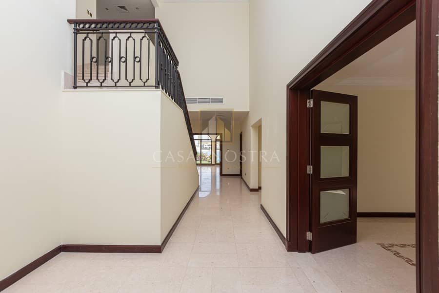 23 Atrium Entry 4BR Private Beach and Swimming Pool