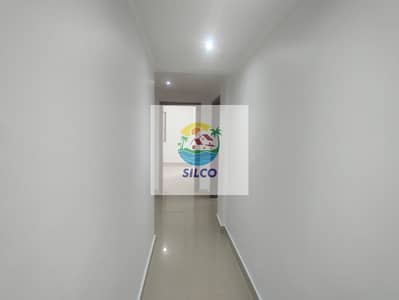 فلیٹ 3 غرف نوم للايجار في منطقة النادي السياحي، أبوظبي - شقة في منطقة النادي السياحي 3 غرف 55000 درهم - 7509625