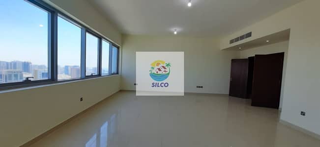 فلیٹ 3 غرف نوم للايجار في مدينة زايد.، أبوظبي - شقة في مدينة زايد. 3 غرف 110000 درهم - 7337429