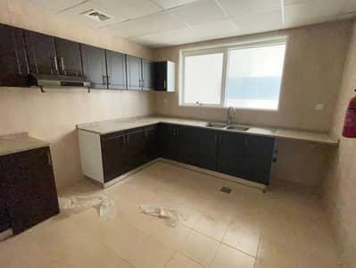 2 Bedroom Flat for Rent in Musherief, Ajman - Apartment, two rooms and a lounge, a room, a wall cabinet, free air-conditi