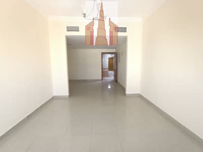 No commission // 2 BHk // with wardrobe // opposite sahara center