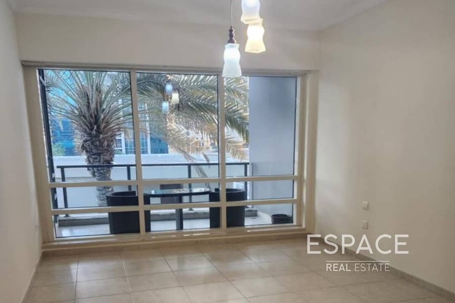 Unfurnished | Vacant | Spacious Layout Unfurnished | Vacant | Spacious Layout