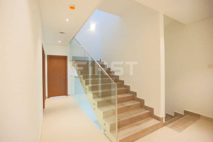 3 Internal Photo of 5 Bedroom Villa in Faya at Bloom Gardens Al Salam Street Abu Dhabi UAE (12). jpg