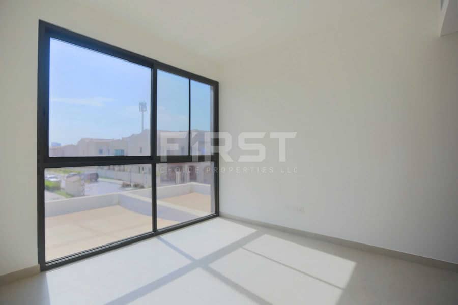 7 Internal Photo of 5 Bedroom Villa in Faya at Bloom Gardens Al Salam Street Abu Dhabi UAE (15). jpg